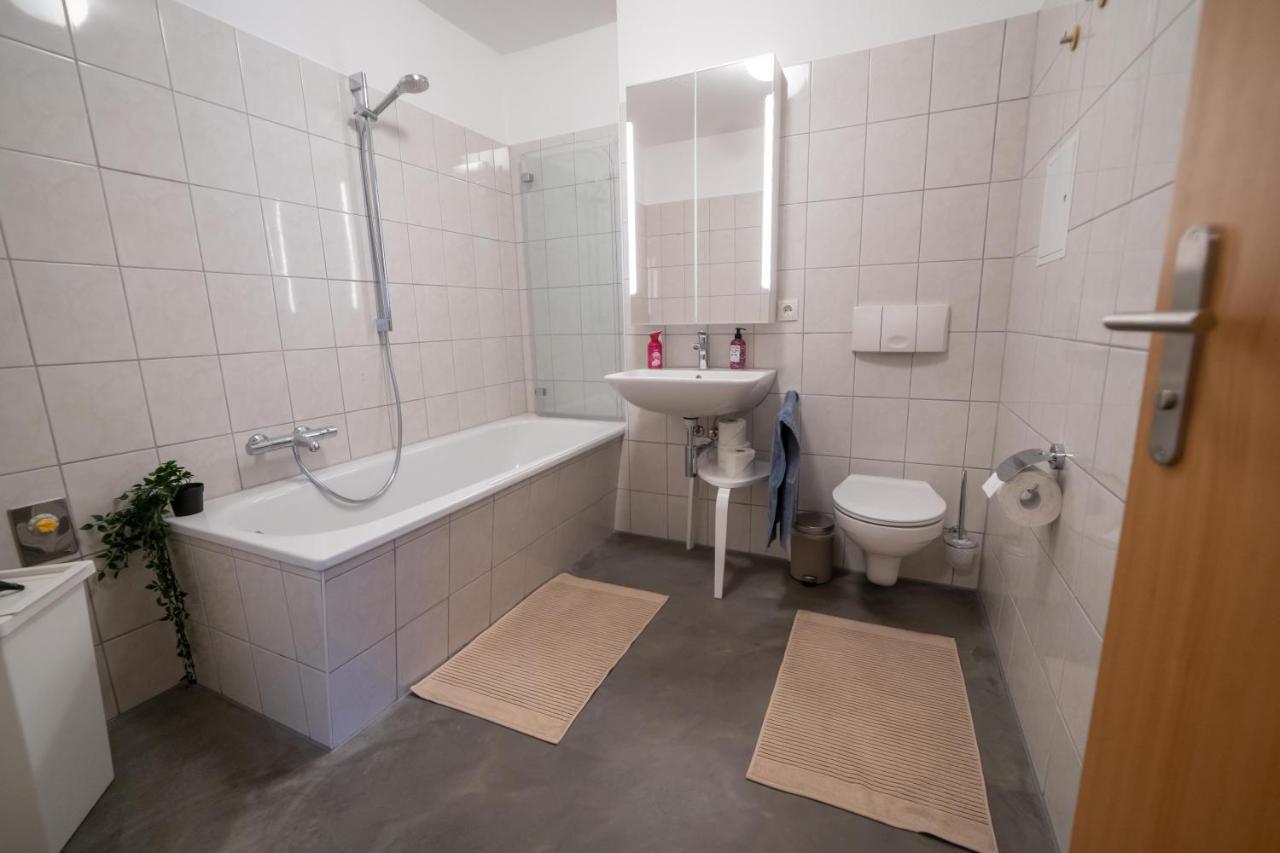 Fullhouse - Zwickau - L12 - 2 Single Beds - Nespresso - Smarttv Apartment Екстериор снимка
